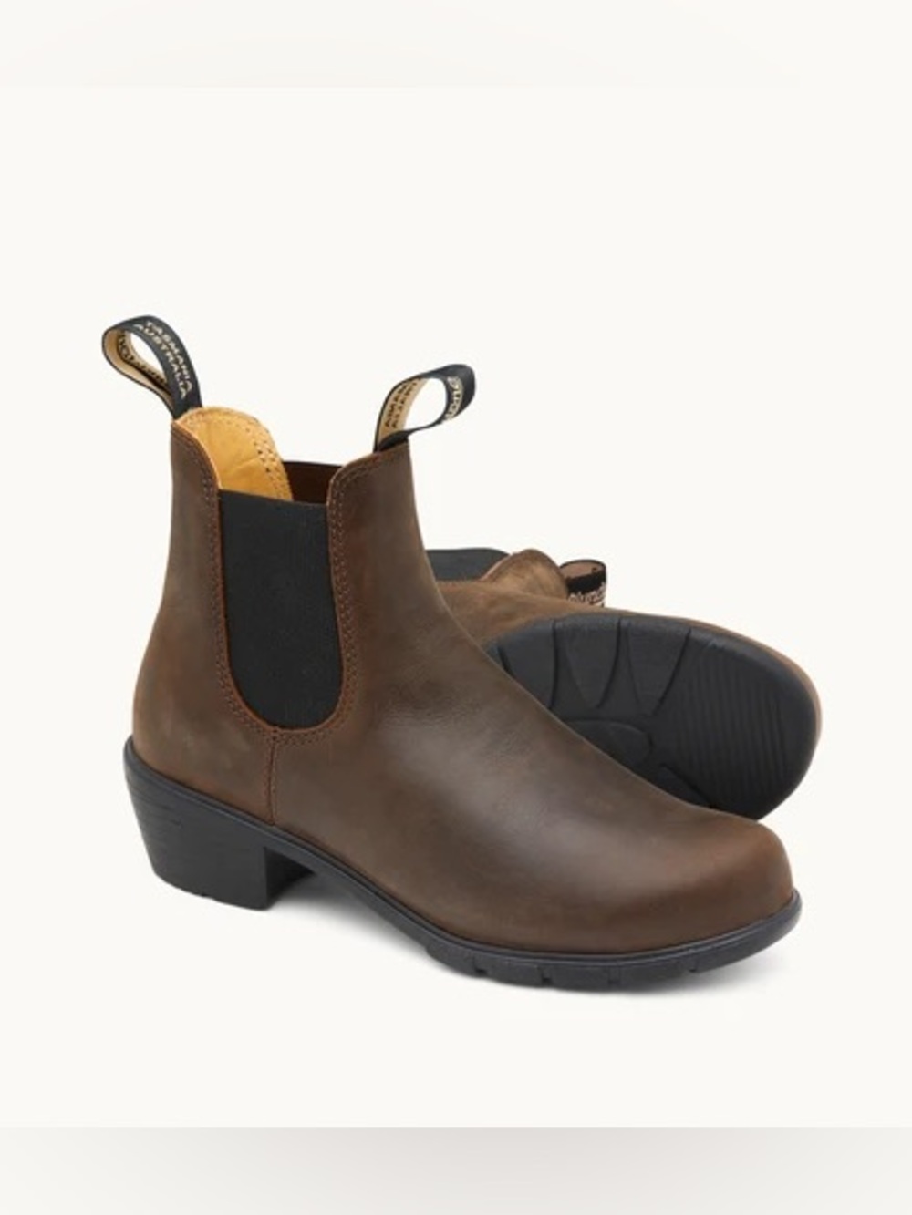 Blundstone WOMEN'S SERIES #1673 Heeled Boots. Antique Brown. Size 9.5